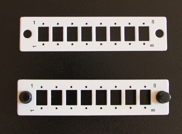 Панель лицевая FO-FP-W140H42-8SC/DLC-GY (модуль) для установки 8-SC(DLC), с отверстиями М2 для крепления адаптера, серая | 250391 | Hyperline